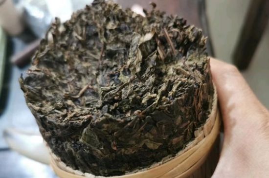 黑茶調(diào)理婦科病，女人喝黑茶好處太多了！