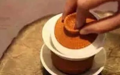 三才蓋碗的正確拿法，三才蓋碗抓碗法圖解