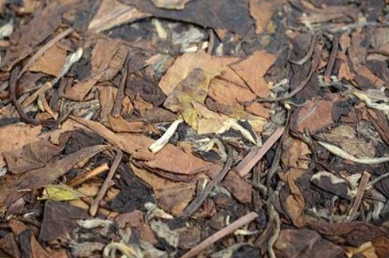 福鼎白茶能長(zhǎng)時(shí)間悶泡嗎，老白茶可以悶著喝嗎？