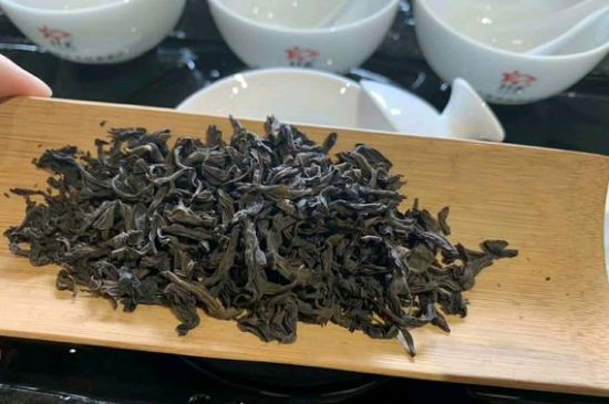200一斤的茶葉算不算好，兩百一斤買(mǎi)的是中低檔茶