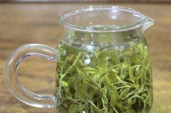 怎樣辨別莓茶發(fā)霉了，莓茶發(fā)霉和白霜的區(qū)別