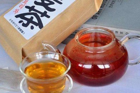 飯店喝的聞起很香的茶，餐館里的蕎麥茶還是大麥茶？