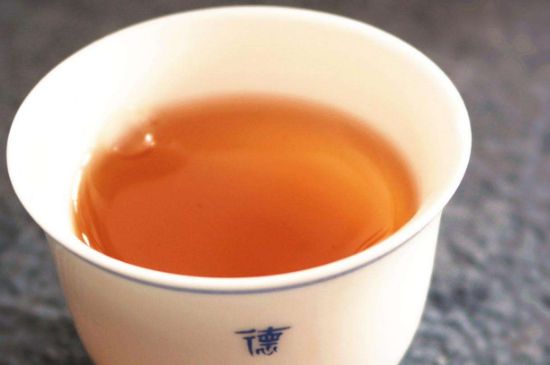 老茶和新茶哪個好，老茶好喝還是新茶好喝