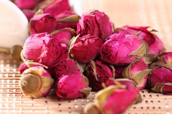 玫瑰花的最佳搭配，喝玫瑰花茶搭配什么喝好？