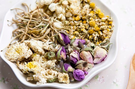 祛濕最有效的泡花茶，濕氣重適合泡什么花茶？