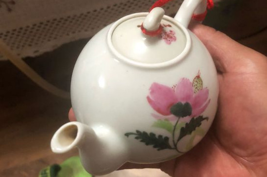 瓷壺適合泡什么茶，瓷器茶具喝什么茶好