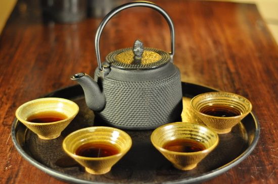 鐵壺生銹了怎么處理，如何防止鐵壺生銹