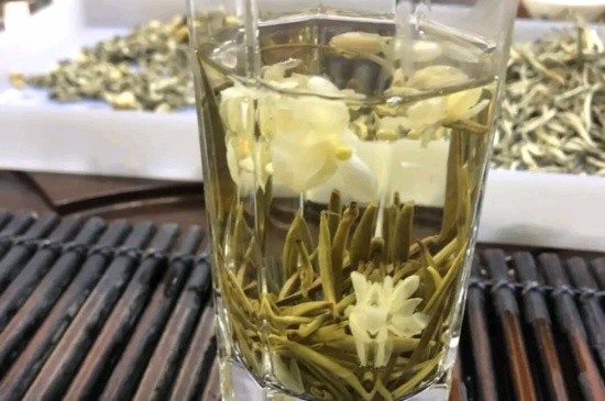 茉莉花花茶能煮嗎，喝茉莉花茶適合煮好還是泡好？
