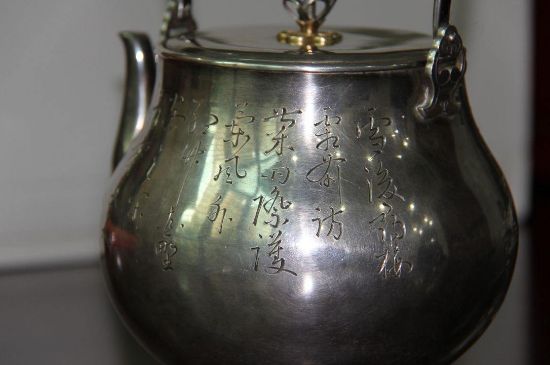 銀壺泡茶后為什么會(huì)變黑，銀壺內(nèi)膽發(fā)黑怎么辦