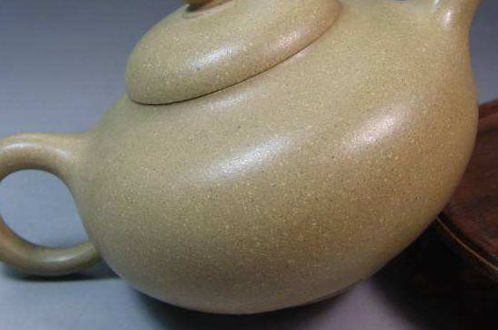 一把真正的本山綠泥壺最低多少錢，什么價(jià)格能買到本山綠泥紫砂壺？