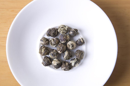 茉莉龍珠茶男人能喝嗎，男性夏季可以喝龍珠茶嗎