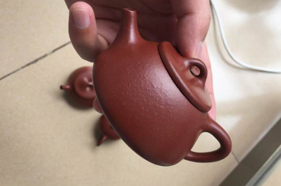 朱泥壺適合泡紅茶嗎，紅茶適合泡紫泥還是朱泥壺