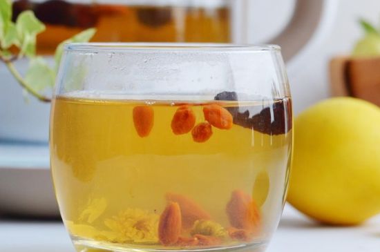 菊花茶的最佳搭配有哪幾樣，菊花茶和什么搭配喝效果好？