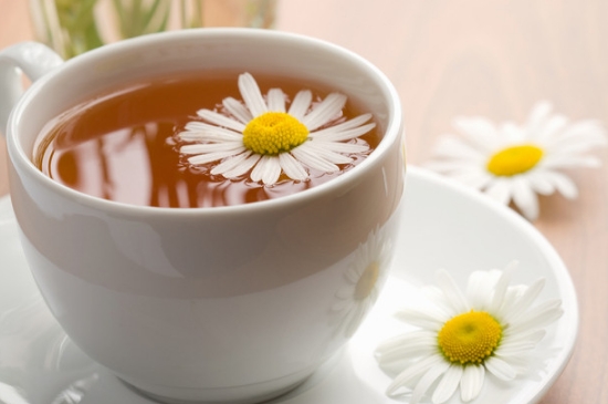 經(jīng)常菊花泡水好嗎，喝菊花茶有什么好處？