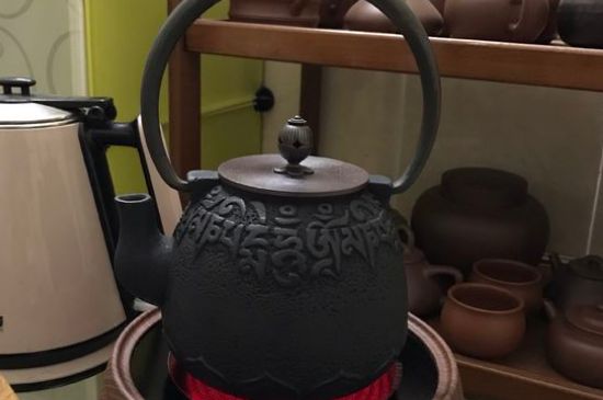 鐵壺生銹燒的水有害嗎，鐵壺內壁生銹怎么辦