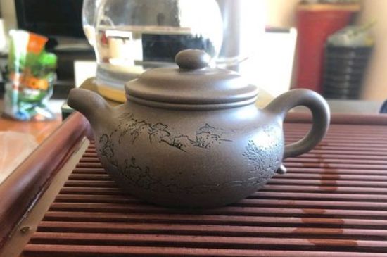 正宗紫砂壺多少錢一套，一套正宗宜興紫砂壺什么價(jià)格