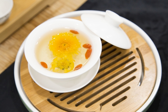 菊花茶天天喝行嗎，每天喝菊花泡茶喝好嗎？