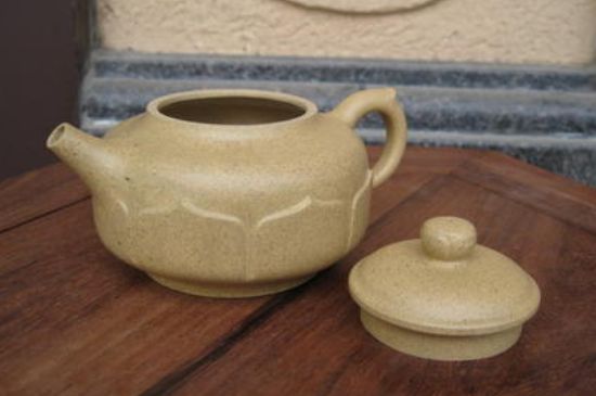 本山綠泥怎么分辨真假，真正的本山綠泥紫砂壺怎么鑒別？