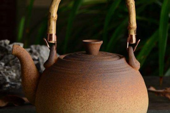 新買(mǎi)燒水陶壺如何開(kāi)壺，燒水陶壺怎么開(kāi)壺方法