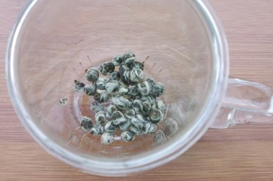 茉莉龍珠茶男人能喝嗎，男性夏季可以喝龍珠茶嗎