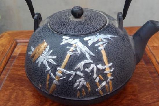 日本新鐵壺多少錢一個(gè)，如何選購(gòu)鐵壺