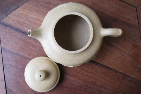 本山綠泥怎么分辨真假，真正的本山綠泥紫砂壺怎么鑒別？