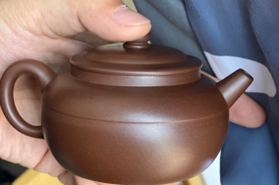 新買的紫砂壺為什么會裂，真的紫砂壺是不是很容易開裂？