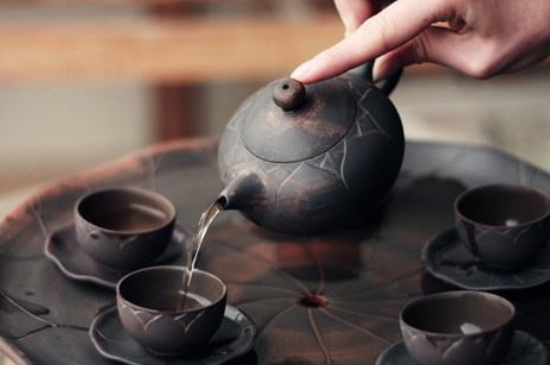 坭興陶主要泡什么茶，廣西坭興陶壺適合泡哪些茶？