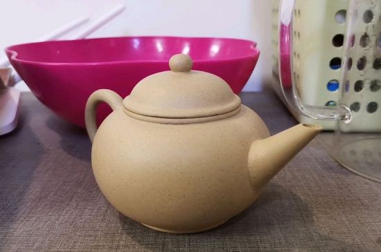 手工紫砂壺和模具壺有什么區(qū)別，快速鑒別手工壺模具壺
