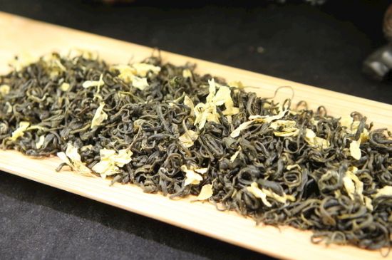 炒花飄雪是什么茶，花茶炒花是什么意思