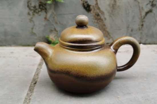 廣西欽州坭興陶可以泡多種茶嗎，坭興陶是一壺一茶嗎?