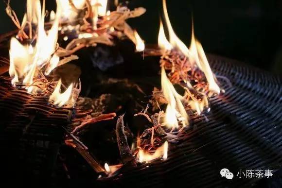 怎樣炭焙巖茶？揭秘武夷巖茶的炭焙技藝