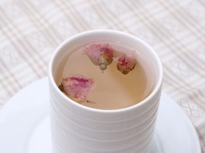 干玫瑰花泡前需要洗嗎，泡玫瑰花需要洗一下嗎？