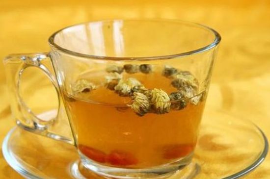 菊花茶的最佳搭配有哪幾樣，菊花茶和什么搭配喝效果好？