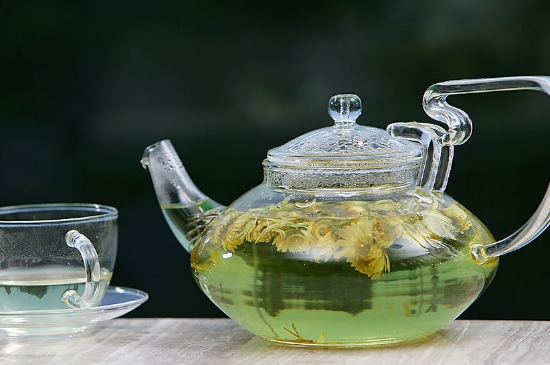 菊花茶天天喝行嗎，每天喝菊花泡茶喝好嗎？