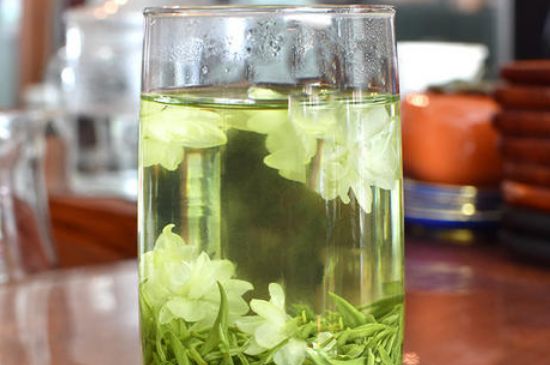 炒花飄雪是什么茶，花茶炒花是什么意思