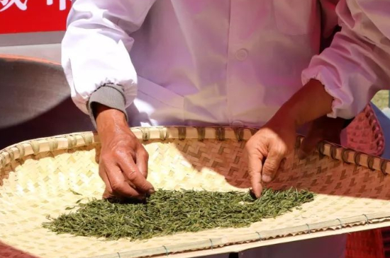 綠茶加工工藝流程圖，綠茶的加工制作包含哪幾個(gè)步驟？