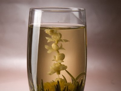 女孩喝茉莉茶的好處，茉莉花茶女生喝好嗎？