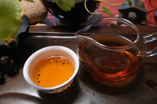 正山小種對胃好嗎，正山小種養(yǎng)胃還是傷胃