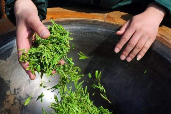 300塊錢的金駿眉能喝嗎，兩三百多金駿眉和一千多區(qū)別