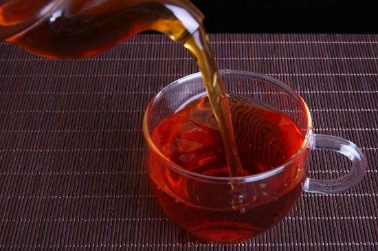 紅茶會加重濕氣嗎，喝什么茶能去除體內濕氣