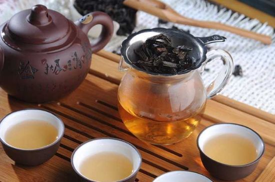 母樹大紅袍給誰喝了，為什么母樹大紅袍叫三棵六株？