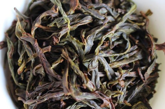 蜜蘭香和鴨屎香區(qū)別，鳳凰單樅鴨屎香vs蜜蘭香圖片對(duì)比