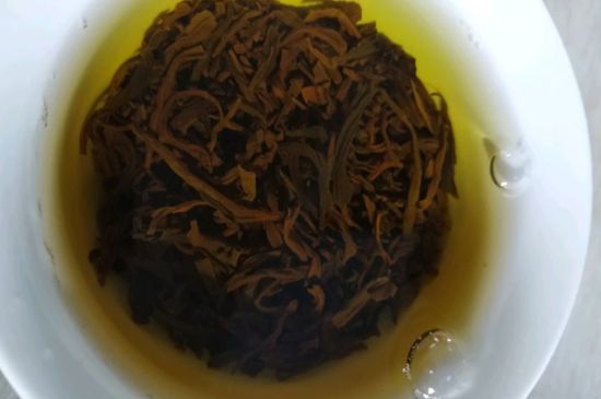 正山小種很細(xì)還很黑亮，正山小種越細(xì)越好嗎