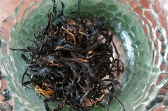 女人晚上喝紅茶好嗎，女人紅茶啥時候喝最好？