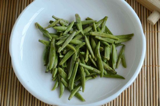 雀舌和竹葉青的區(qū)別，雀舌對(duì)比竹葉青圖片