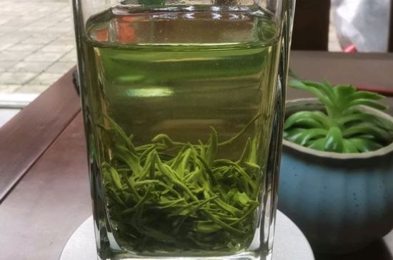 綠茶放了三年還能喝嗎，綠茶放久了喝了會怎樣