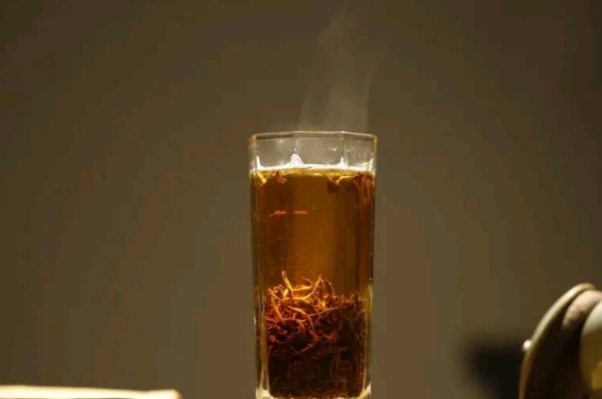 一天3杯紅茶抗癌，常飲紅茶對身體有好處！